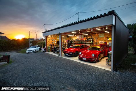 Old Car Garage, Car Garage Ideas, What Is A Dream, Container Garage, Hobby Garage, Backyard Garage, Garage Car, Cool Garages, Mechanic Shop