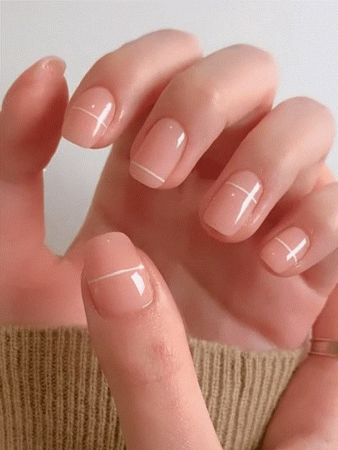 16 Best Minimalist Nail Art That'll Elevate Your Look | The KA Edit Minimal Nails Art, Minimalist Nail, Hello Nails, Minimalist Nail Art, Korean Nails, Simple Gel Nails, Minimal Nails, Casual Nails, Blush Nails