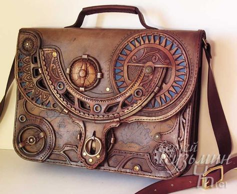 Steampunk Mixed Media Art, Steampunk Bag, Thigh Bag, Steampunk Mixed Media, Steam Girl, Doll Diy Crafts, Upcycled Leather, Leather Diy Crafts, Steampunk Accessories