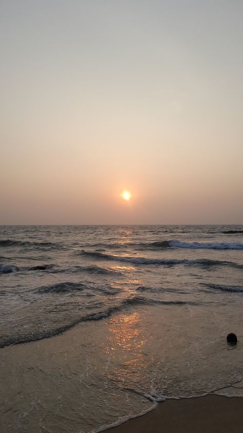 Beach vibes Mangalore beach Food Beach Aesthetic, Tithal Beach Snap, Alibag Beach Snap, Daman Beach Snap, Dumas Beach Surat Snap, Fake Beach Pictures, Kozhikode Beach Photography, Diu Beach Snap, Fake Beach Snaps