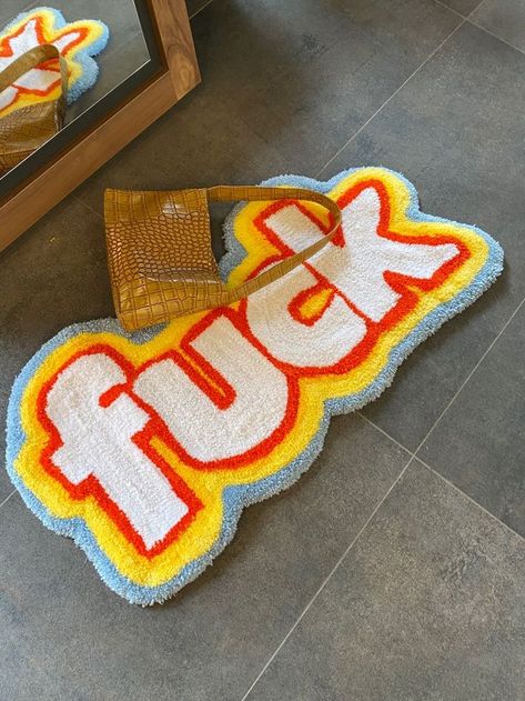 Text Rugs, Tufting Diy, Funky Rugs, Rainbow Rug, Astuces Diy, Rug Inspiration, A Rug, Diy Rug, Carpet Decoration