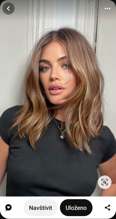 Short Balayage Hair Curtain Bangs, Neutral Blonde Balayage Dark Roots, Layered Mom Haircut, Balyage Blonde Shoulder Length Hair, Brunette Going Blonde Ideas, Honey Bronze Balayage, Best Hair Color For Blue Gray Eyes, Honey Almond Hair Color, Sunkissed Hair Brunette With Money Piece