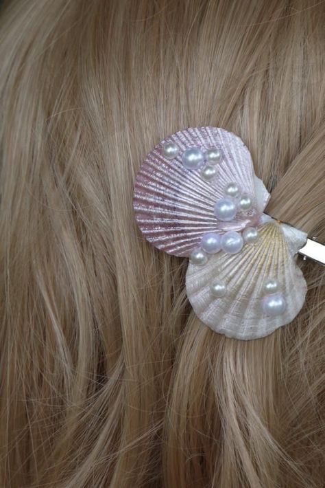 Seashell Hair Accessories, Seashell Hair Clips, Mermaid Hair Clip, Mermaid Hair Accessories, Seashell Hair, Txt Concert, Sea Hair, Concert Fit, Sea Birthday