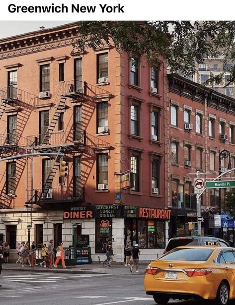 Greenwich Village Apartment, Greenwich Village Nyc, West Village Nyc, San Myshuno, Nyc Christmas, Ny Trip, Nyc Aesthetic, Fire Escape, Greenwich Village