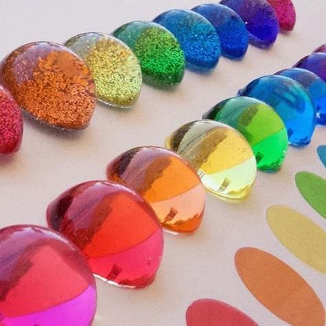 Coloring Resin, Color Resin, Resin Jewelry Making, Epoxy Resin Crafts, Resin Tutorial, Diy Resin Art, Art Resin, Resin Painting, Diy Resin Crafts