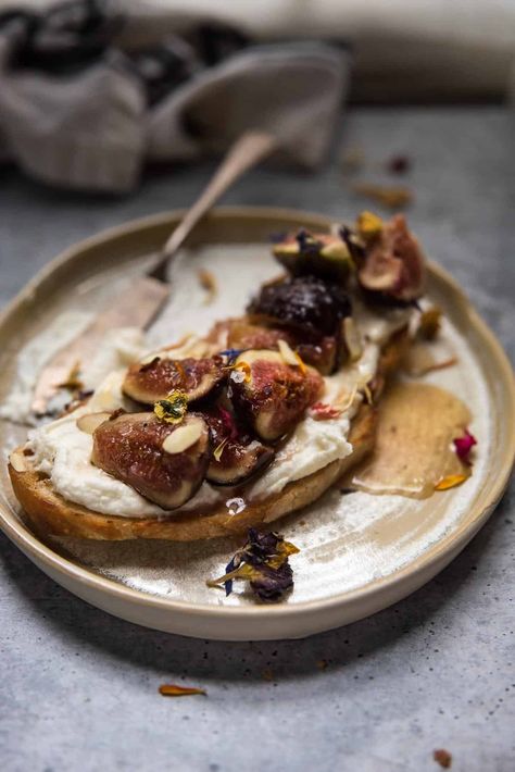 Fig Ricotta Appetizer, Whipped Ricotta Toast, Whipped Ricotta Recipe, Toast With Honey, Figs Breakfast, Sourdough Toast, Roasted Figs, Ricotta Toast, Whipped Ricotta