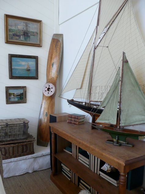 nautical props Model Ship Decor, Nautical Industrial Decor, English Nautical Decor, Masculine Nautical Office, Sailing Room Decor, Boat Room Aesthetic, Vintage Nautical Decor Living Room, Old World Nautical Decor, Elegant Nautical Decor