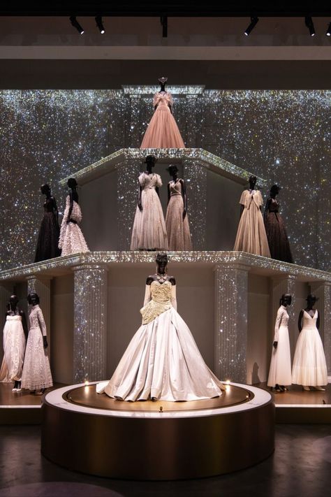 Dior Designer Of Dreams, Silver Queens, Dior Exhibition, Fashion In Paris, Dior Dresses, Christian Dior Designer, Dior Fashion Show, Chengdu China, Fashion Dream Job