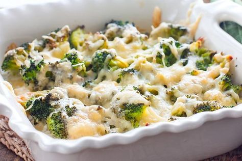 Broccoli Chicken Casserole, Easy Broccoli Casserole, Broccoli Casserole Recipe, Heart Healthy Recipes Low Sodium, Vegetable Casserole Recipes, Broccoli Recipes Casserole, Chicken Casserole Recipe, Broccoli Chicken, Cheesy Chicken Broccoli