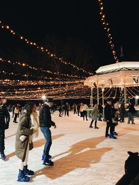 Christmas Skating Aesthetic, Ice Skating Switzerland, Winter Wonderland London, Christmas Skating, Chestnuts Roasting, Christmas In London, Aesthetic London, Skating Aesthetic, London Christmas