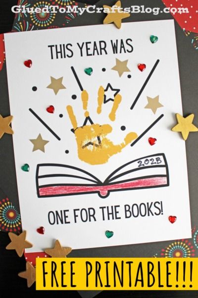 One For The Books Keepsake Craft - Glued To My Crafts Handprint Artwork, New Year Printables, Toddler Projects, Book Art Projects, Graduation Crafts, Teacher Valentine Gifts, Keepsake Crafts, Baby Art Projects, Christmas Week