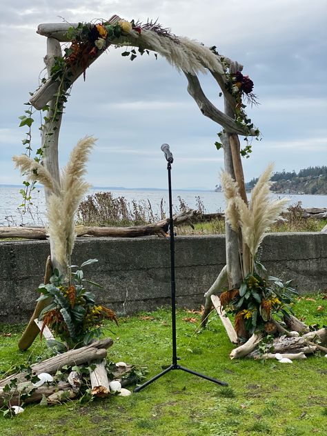 Pampas Grass Diy, Driftwood Arch, Wood Wedding Arches, Beach Wedding Arch, Wood Arbor, Wooden Arbor, Wedding Boards, Renewal Ceremony, Wedding Alters