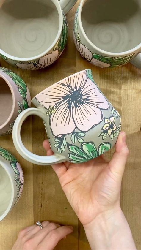 Heading into the weekend painting these lovelies! I’ve already got a full load painted and ready for their first firing😁 feels good! What… | Instagram Pottery Platter Painting Ideas, Hand Paint Mug, Paint Ceramic Mug, Painted Ceramic Mug, Ceramic Carving Designs, Cute Hand Painted Mugs, Underglaze Painting, Pottery Painting Inspiration, Underglaze Painting On Pottery