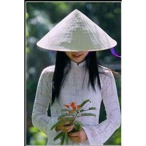 Learn Vietnamese, Vietnamese Rice, Asian Rice, Beautiful Vietnam, African Hats, The White Album, Daisy Field, Vietnam Tours, Types Of Hats