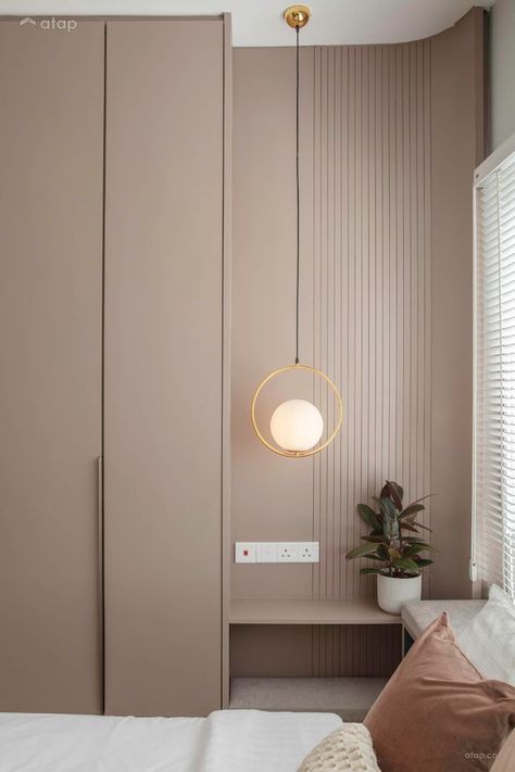 Condominium Design, Interior Design Per La Casa, Wardrobe Door Designs, Bed Lamp, Wardrobe Interior Design, Scandinavian Bedroom, Wardrobe Design Bedroom, Cupboard Design, Bedroom Wardrobe