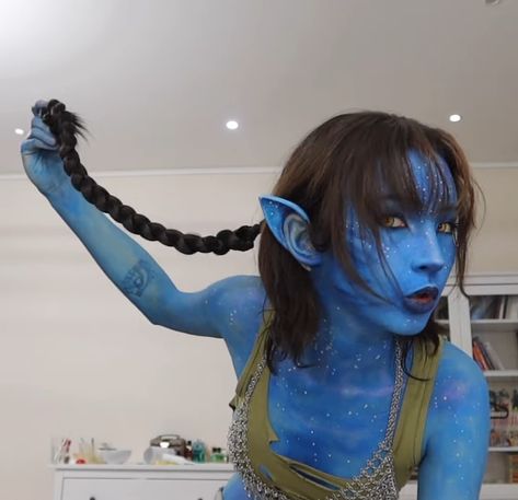 Avatar Outfit Ideas Navi, Kiri Hairstyle Avatar, Avatar Cosplay Blue, Avatar Navi Costume, Avatar Costume Women, Navi Cosplay, Avatar Hairstyles, Avatar Costume, Avatar Makeup