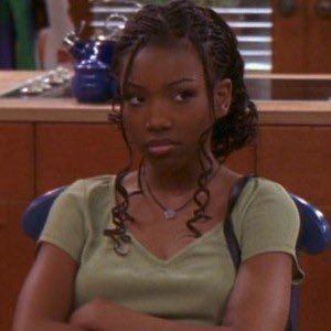 khalia. | #firstkill spoilers on Twitter: "… " Brandy Norwood Moesha, 90s Brandy Norwood, Moesha Icons, Brandy Hairstyles 90s, Brandy Norwood 90s Outfits, Brandy Braids 90s, Moesha Braids 90s Style, Moesha Hairstyles, 2000s Braid Hairstyles