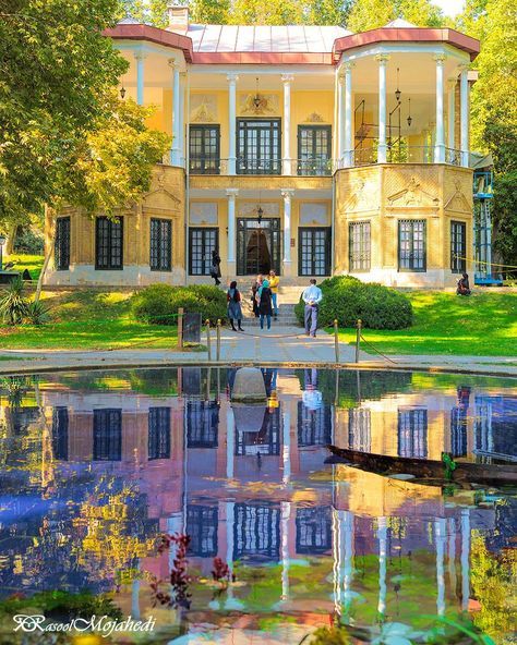 Niavaran Palace - Tehran - Iran Niavaran Palace, Persian House, Iran Architecture, Moon House, Iran Tourism, Iranian Culture, Mountain Villa, Beautiful Iran, Iranian Architecture