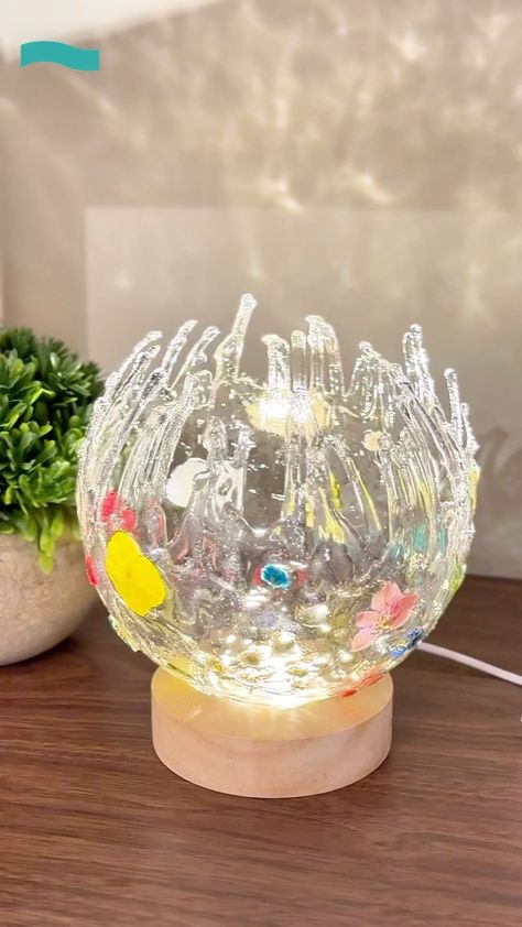 Resiners | Absolutely! DIY home decor projects like making a UV resin lamp using a balloon are not only satisfying but also allow for personalization.… | Instagram Nature, Mandalas, Uv Resin Lamp, Diy Resin Lamp, Uv Resin Crafts, Resin Bubble, Baby Bouquet, Resin Light, Resin Decor