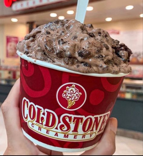 Cold Stone Ice Cream, Cold Stone, Vegan White Chocolate, Junk Food Snacks, Food Babe, Delicacy Food, Food Therapy, Yummy Comfort Food, Think Food