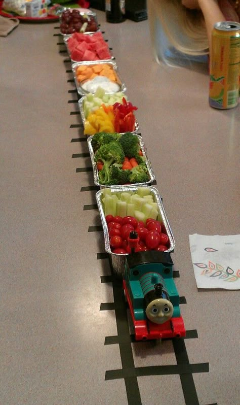 Thomas Train Birthday, Thomas Birthday Parties, Thomas The Train Birthday Party, Thomas The Train Party, Thomas Birthday, Trains Birthday Party, Train Party, Train Birthday, Snacks Für Party