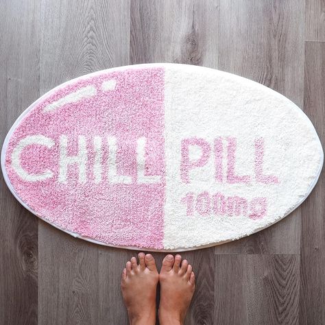 Cool Apartment, Cute Bathroom Decor, Funny Bath Mat, Funky Bedroom, Cute Bathroom, Chill Pill, Fluffy Rug, Shower Mat, Cool Apartments