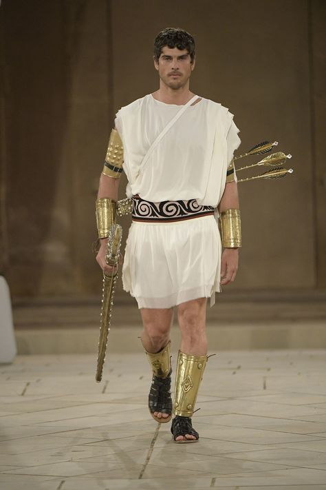 Greek God Costume, Toga Party, Greek Costume, Greece Fashion, Rome Antique, Greek Fashion, Greek Gods, Ancient Greece, Ancient Greek