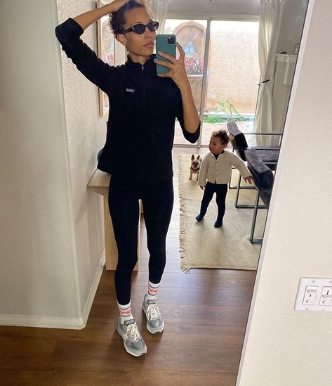 TyLynn Nguyen🦢 on Instagram: “Cozy mom look 🖤🦢” Leggings Socks Outfit, Sneakers With Socks Outfits, Socks And Leggings Outfits, Socks Over Jeans, Tall Socks And Sneakers Outfit, Leggings With Socks Outfit, Socks With Sneakers Outfit, Leggings With Socks, Styling Socks