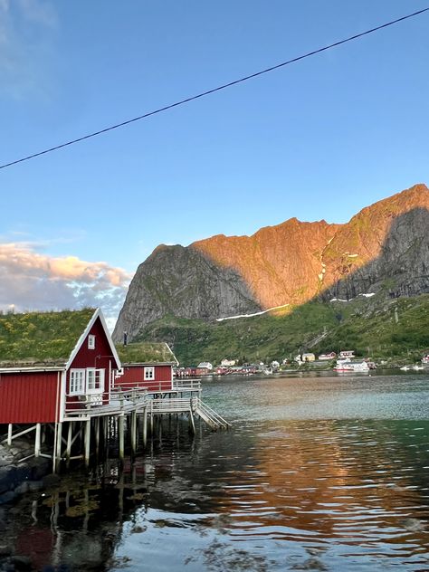 Life In Norway, Norway Lifestyle, Norway Aesthetic, Norway Summer, Lofoten Norway, Nordic House, Lofoten Islands, Sweden Travel, Scandinavia Travel