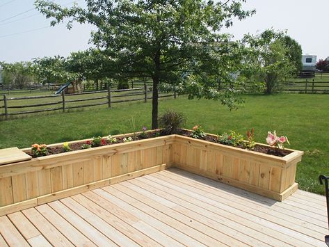 Our Backyard Deck Progress & Patio Furniture - Michaela Noelle Designs Patio Flower Boxes, Patio Planter Boxes, Deck Planter Boxes, Patio Plan, Backyard Planters, Deck Planters, Patio Plans, Patio Flowers, Deck Designs Backyard