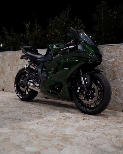 Green Motorcycle, Motocross Love, Motorcross Bike, Bike Aesthetic, Custom Sport Bikes, Motorcycle Aesthetic, Biker Aesthetic, Pretty Bike, Bike Pic