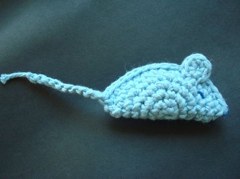 Crochet Cat Applique, Mice Crochet, Crocheted Mouse, Crochet Cat Bed, Crochet Cat Toys, Cat Applique, Crochet Mouse, Quick Crochet, Ideas Crochet