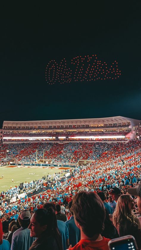 University Of Mississippi Aesthetic, Ole Miss Background, Ole Miss Dorms, Ole Miss Wallpaper, Ole Miss Cheer, Ole Miss Aesthetic, The Grove Ole Miss, Ole Miss Campus, Ole Miss Tailgating