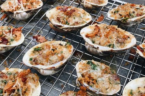 The BEST Clams Casino Recipe – Cherrystone Aqua-Farms Littleneck Clam Recipes, Clams Casino Recipe, Baked Clams Recipe, Shrimp Oreganata Recipe, Grilled Clams, Bacon Bread, Clams Casino, Mussels Recipe, Seafood Entrees