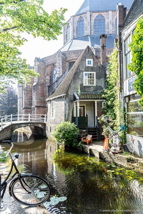 Beautiful light on a bridge over a canal in the center of Delt, Holland. #delft #holland #netherland Netherlands Travel Destinations, Delft Netherlands, Delft Holland, Holland Netherlands, Netherlands Travel, Amsterdam Travel, A Bridge, Beautiful Country, Quick Guide