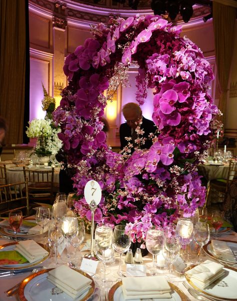 Hotel Flower Arrangements, Welcome Flowers, Hotel Flowers, Wedding Wows, Event Business, House Redesign, Wedding Planning Decor, Elegant Weddings, Orchid Arrangements