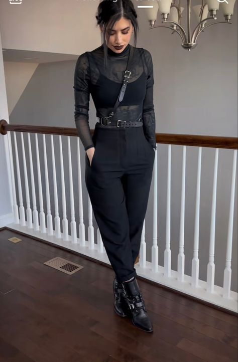 Feminine All Black Outfit, Alternative Classy Outfits, Alt Dress Outfits Formal, Dressed Up Edgy Outfits, Suit With Bustier Top, Goodbye Party Outfit, Goth Modern Fashion, Gothic Chic Outfit, Tomboy Nye Outfit