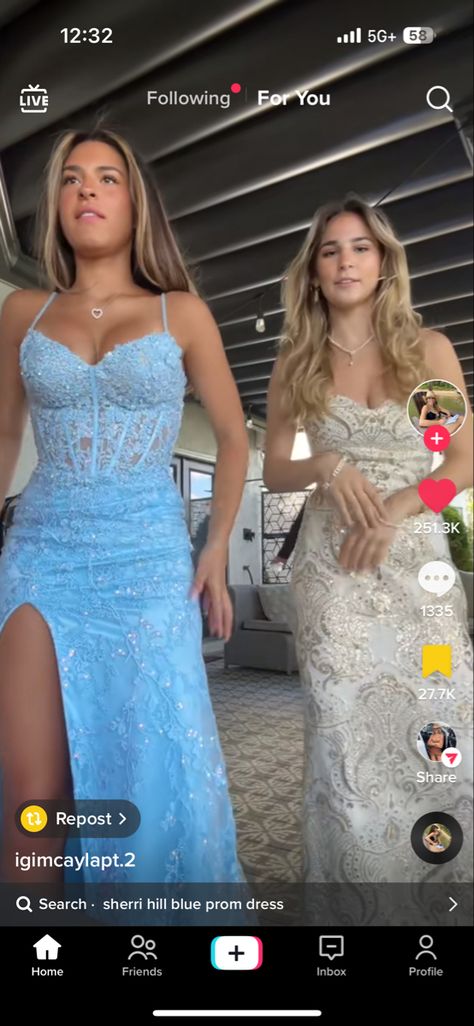 Prom Dresses Ddmine, Lace Blue Prom Dress, Blue Gem Prom Dress, Model Prom Dresses, Light Blue Prom Dresses 2023, Snowball Dresses Long, Light Prom Dresses Pastel, Senior Ball Dresses Long, Light Blue Open Back Prom Dress