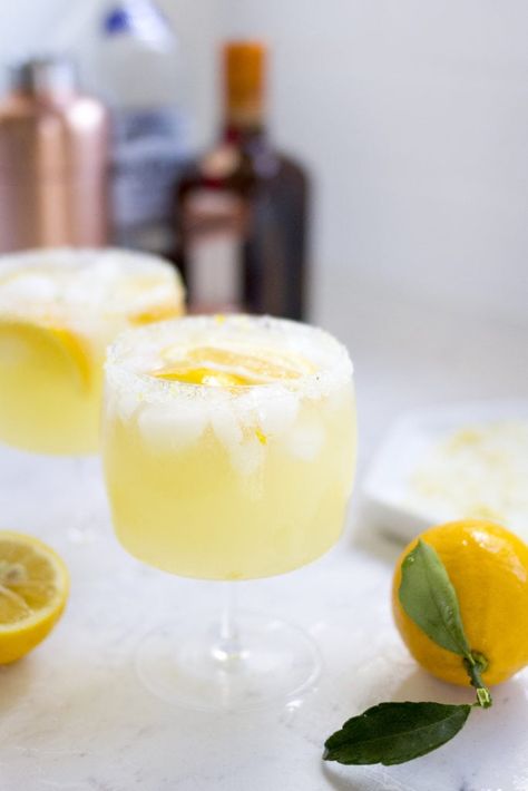 Lemon Margarita, Meyer Lemon Recipes, Citrus Cocktails, Lemon Drink, Cocktail Serving, Meatloaf Recipe, Meyer Lemon, Margarita Recipes, Delicious Cocktails