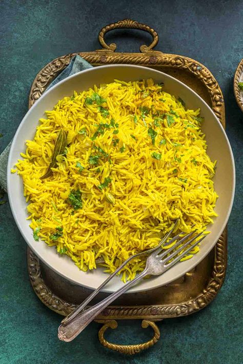 Pilau Rice Recipe Indian, Indian Food Recipes Rice, Variety Rice Recipes Indian, Pilau Rice Recipe, Curried Rice, Pulao Rice, Vegan Tikka Masala, Pilau Rice, Indian Recipes Authentic