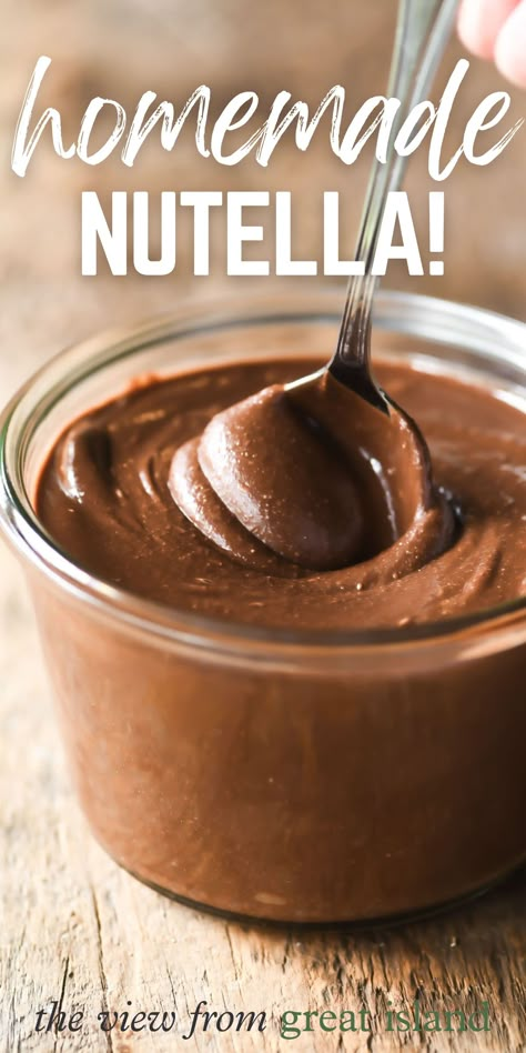 Why buy ultra-processed Nutella® when you can make your own? You control the ingredients for healthier homemade chocolate hazelnut spread! Diy Nutella, Almond Granola Recipe, Vanilla Almond Granola, Homemade Nutella Recipes, How To Make Nutella, Island Recipes, Homemade Dark Chocolate, Chocolate Dipping Sauce, Homemade Nutella