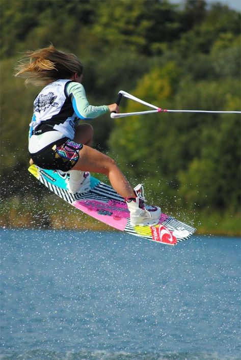 Wake Bording, Wake Wake, Wakeboard Storage, Wakeboarding Girl, Wake Board, Wake Boarding, Water Board, Gopro Surfing, Water Skis