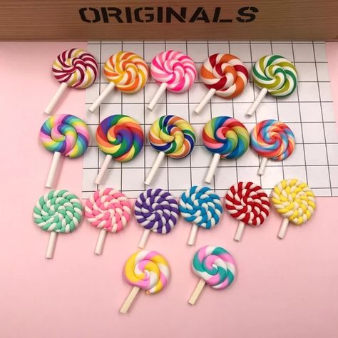 Decoration Crafts, Lollipop Craft, Lollipop Decorations, Rainbow Lollipop, Clay Rainbow, Rainbow Lollipops, Phone Decoration, Miniature Clay, New Coming