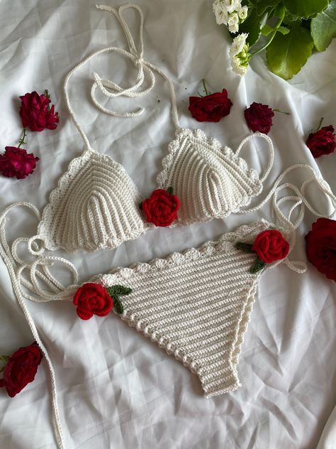 Swimsuits Crochet, Bathing Suit Crochet, Crochet Bathing Suit, Swimsuit Crochet, Triangle Crochet, Crochet Bikinis, Crochet Lingerie, Handmade Bikinis, Crochet Bathing Suits