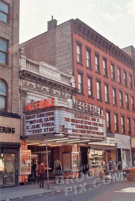 The 1920s Movie Theater Hidden In A Rite Aid Old Movie Theater, Vintage Movie Theater, Movie Marquee, Majestic Theatre, Greenpoint Brooklyn, Nyc History, Vintage Theatre, New Cinema, Old Movie