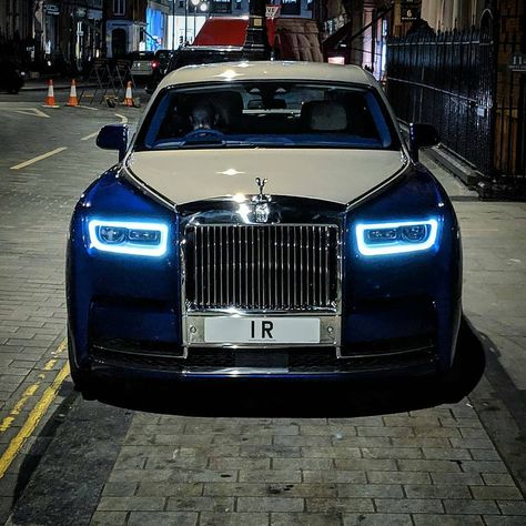 Rolls-Royce Rose Royce Car, Rr Car, Rolls Royce Limousine, Rolls Royce Black, Best Suv Cars, Rolls Royce Dawn, Royce Car, Luxury Cars Rolls Royce, New Luxury Cars