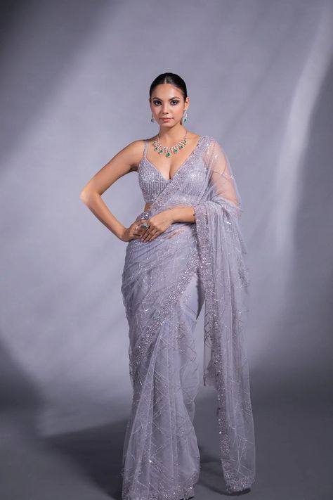 Tulle Saree, Net Saree Blouse, Celebrity Stylist, Modern Saree, Fancy Sarees Party Wear, Usa Women, Traditional Indian Dress, Party Sarees, Simple Sarees