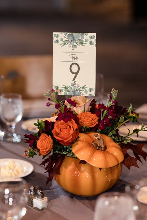 Pumpkin Wedding Centerpieces Fall Decor, Centerpieces Wedding Autumn, Moody Wedding Reception Table, Table Numbers Wedding Fall, Table Decorations For Wedding Tables, Wedding Table With Pumpkins, Pumpkin And Mum Wedding Decor, Fall Wedding Sweetheart Table Flowers, Minimalist October Wedding