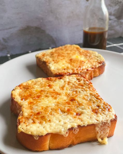 Cheese on Toast Recipe (Open-Faced Grilled Cheese) | Kitchn English Cheese, Cheese On Toast, Cheese Toast, Bread Toast, On Toast, British Food, Cheese Bread, Cooking Ingredients, Sandwich Bread