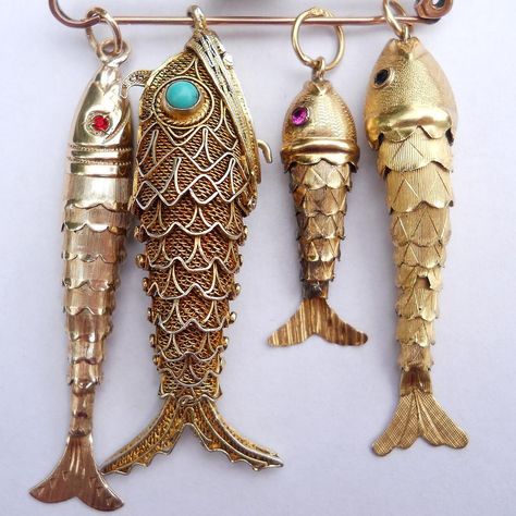 Catch of the day 🎣 Yes, I've reeled in these four articulated fish pendants and they are all live and listed! From lef Antique Engagement Rings, Fish Pendant Gold, Wall Art Buddha, Articulated Fish, Buddha Wall Art, Catch Of The Day, Fish Jewelry, Antique Jewelry Box, Ocean Jewelry